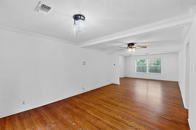 Foto del edificio - 2927 Selma Ln