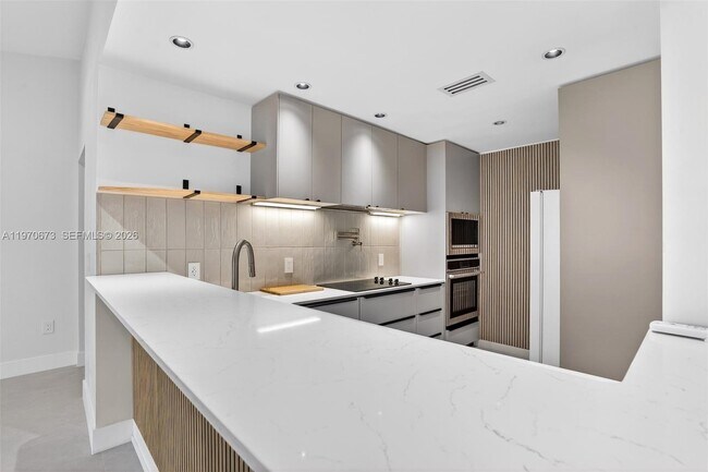 Foto del edificio - 401 SE 10th St