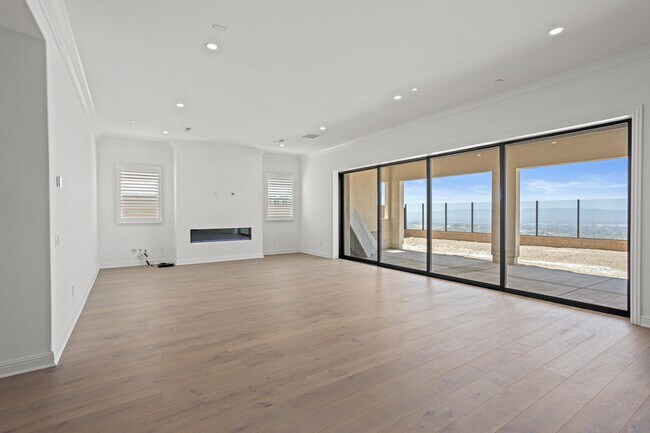 Building Photo - 20302 Liverpool Way