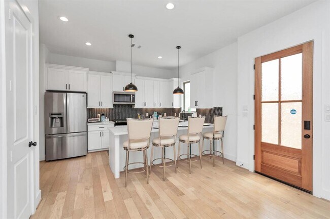 Foto del edificio - 3306 Live Oak St
