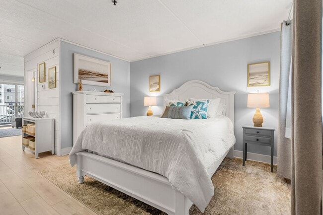 Building Photo - 933 Ocean Blvd