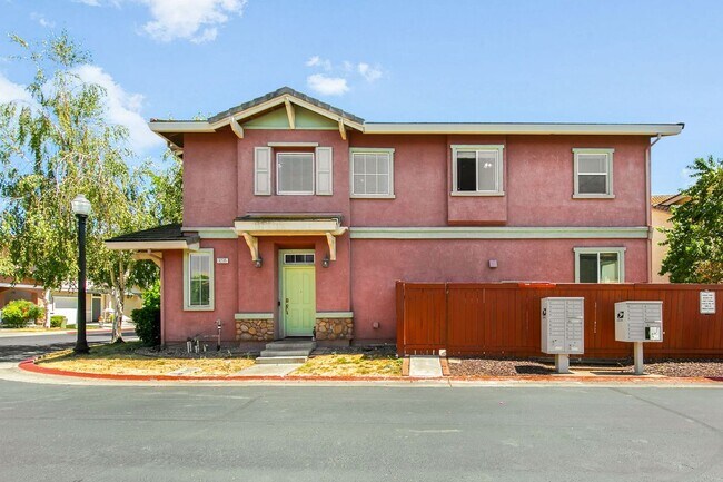 Foto del edificio - 3235 Marrissey Ln