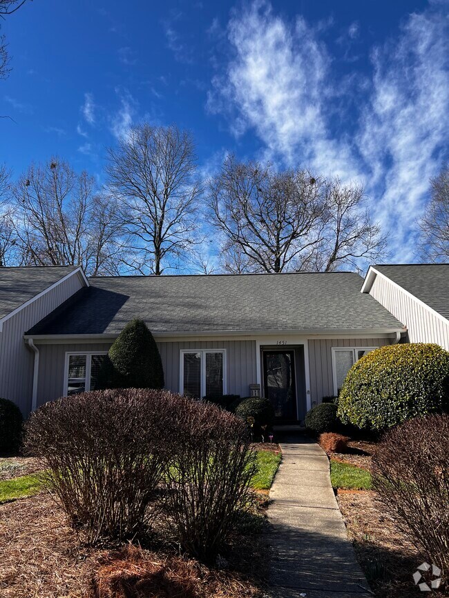 Fleming Meadows Apartments for Rent Greensboro, NC 1 Rentals