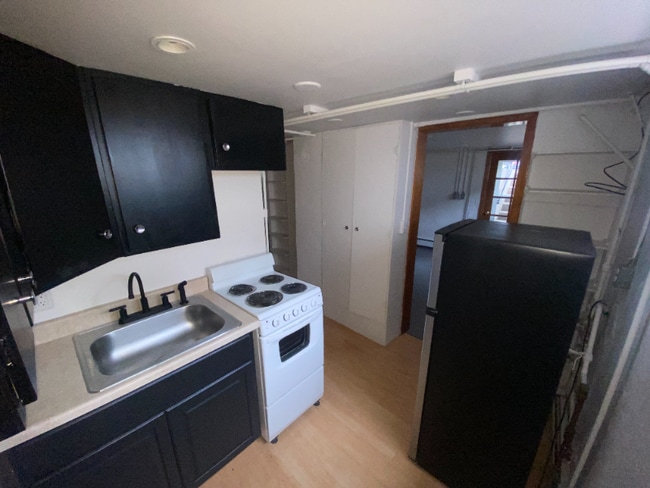 Foto del edificio - 521 S Bryan Ave