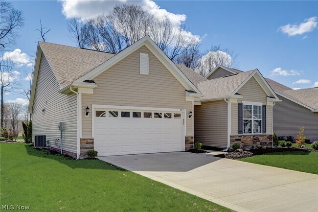 Building Photo - 7821 Hunting Lake Dr