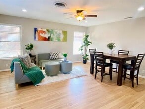 Building Photo - 6554 Ascot Ln