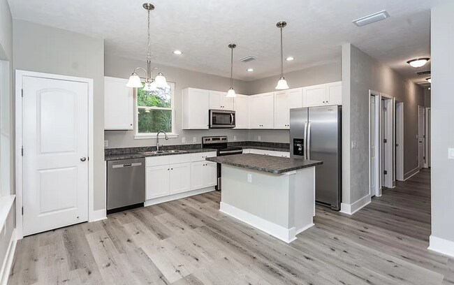 Foto del edificio - Modern 2BR/2BA Home in Trenton, FL – Like-New & Move-In Ready