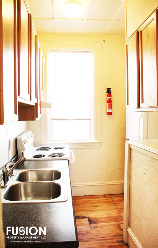 Primary Photo - 48 Green St