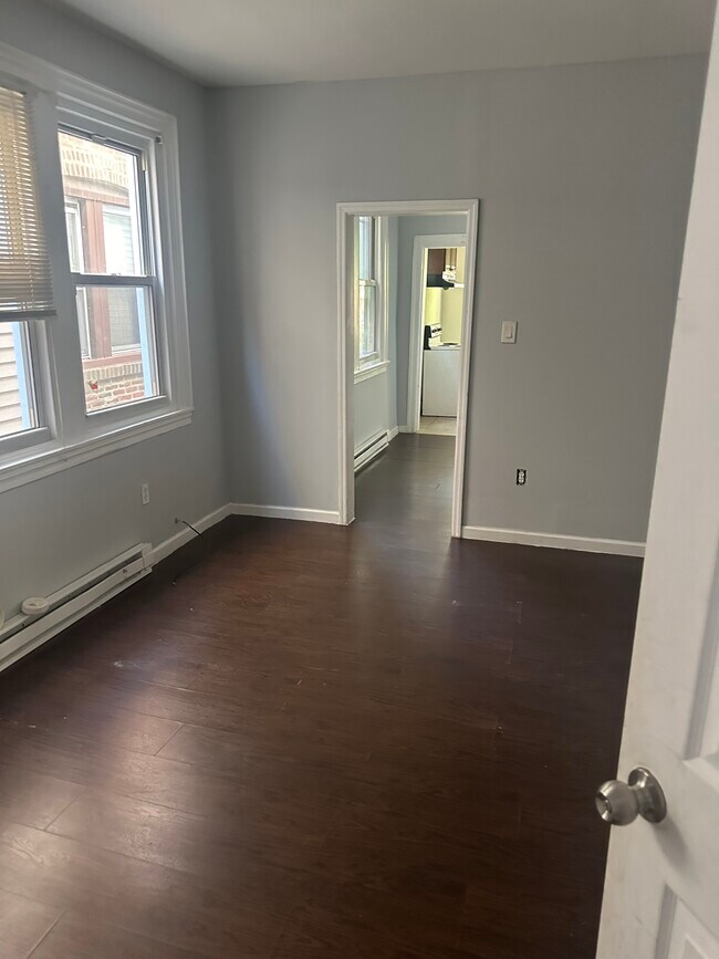 Foto del edificio - 6322 Rising Sun Ave