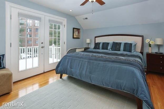 Building Photo - 3 br, 2.5 bath  - 78 Florence Street