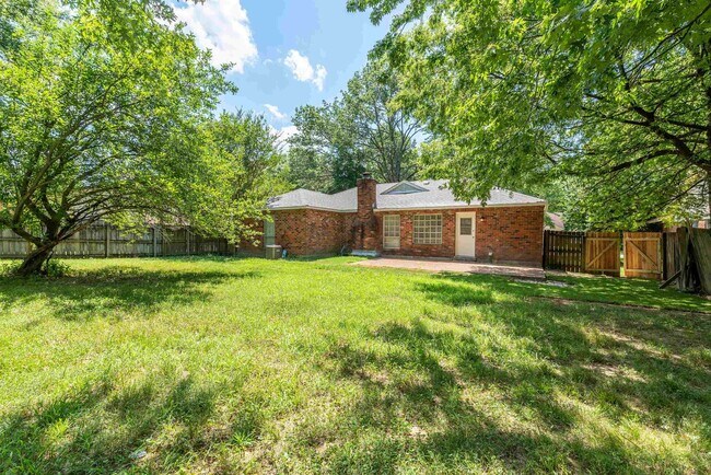 Foto del edificio - 4262 Sunnyslope Dr