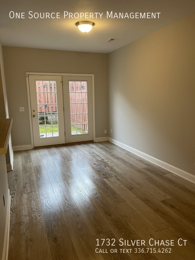 Foto del edificio - 1732 Silver Chase Ct