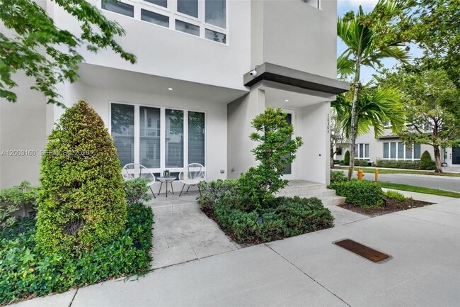 Building Photo - 10363 NW 63rd Terrace