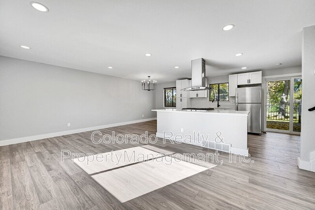 Building Photo - 13795 W 68th Dr