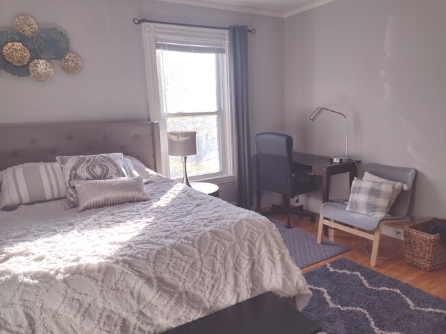 Habitación grande - 6 Boston Ave