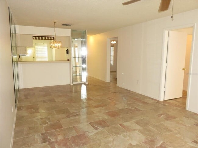 Building Photo - 4911 Sunnybrook Dr