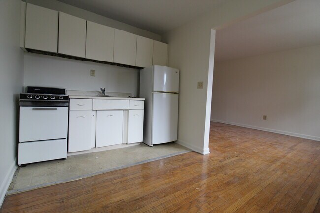 Foto del edificio - 35 Burnside Ave