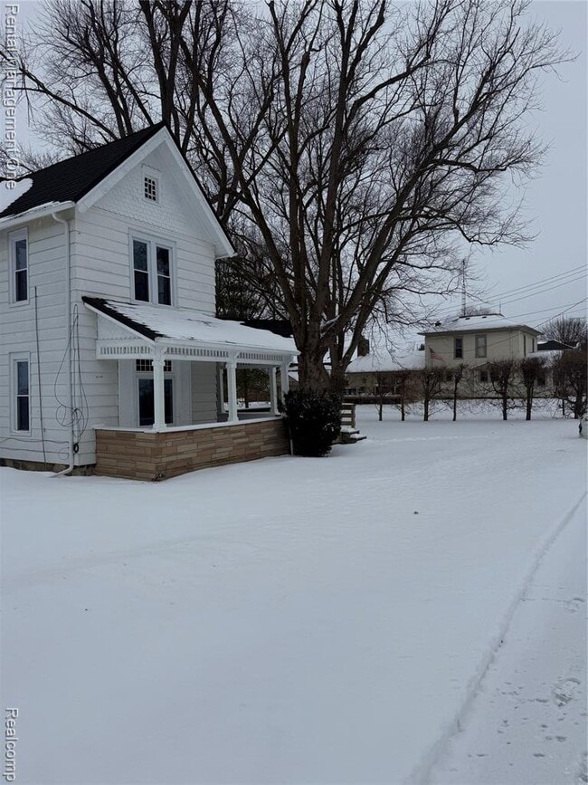 Building Photo - 276 E Chicago Blvd