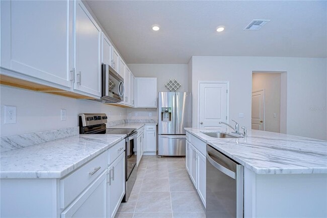 Building Photo - 11818 Davis Dr