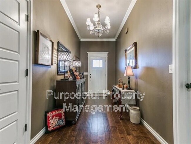 Foto del edificio - 811 E Mosier St