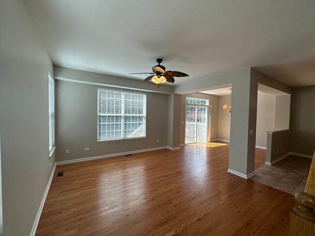 Building Photo - 738 Oak Hollow Rd