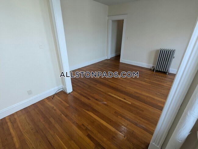 Foto del edificio - 1152 Commonwealth Ave