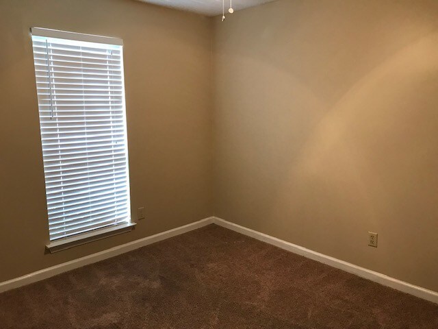 Foto del edificio - 5616 Autumn Valley Dr