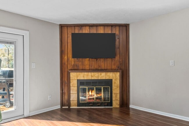 Building Photo - 1844 Nicklaus Dr