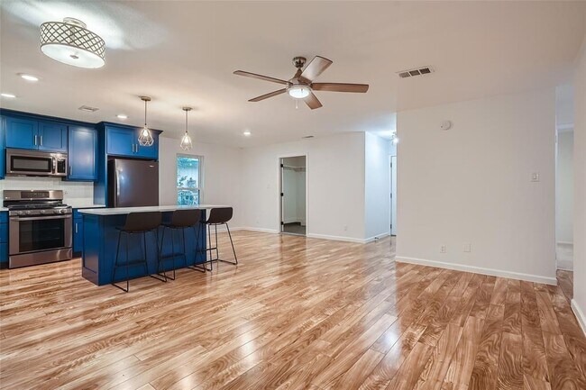 Foto del edificio - 507 Seminole Dr