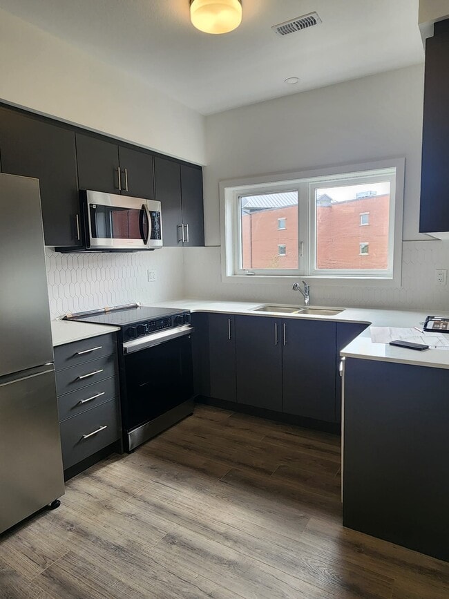 Photo du bâtiment - 940 St David St N