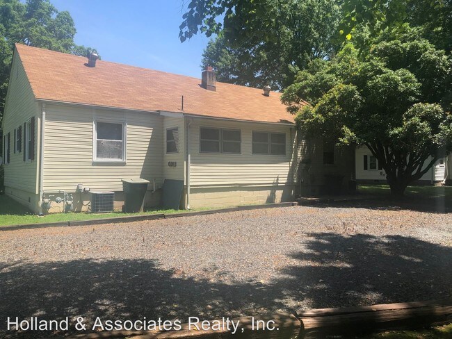 Building Photo - 2 br, 1 bath House - 1320-B Harris Street