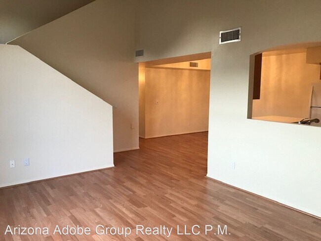 Building Photo - 2 br, 2 bath House - 511 S. Sawmill Gardens