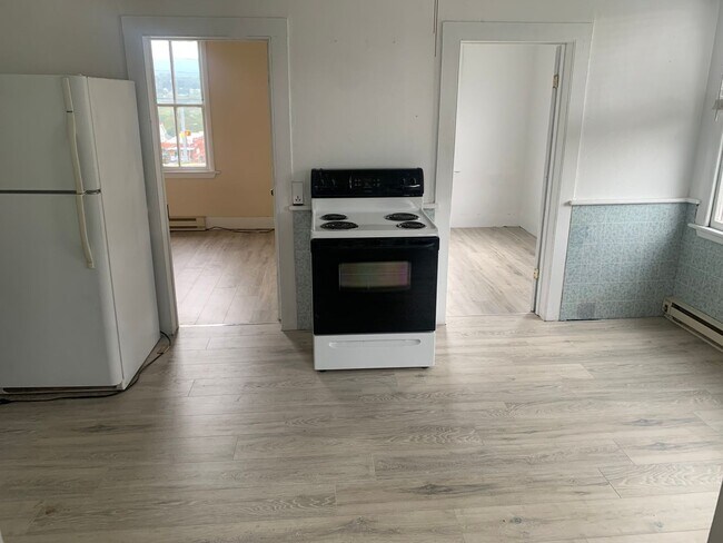 Foto del edificio - 511 E Elm St