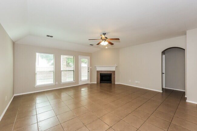 Building Photo - 6057 Lochshire Dr