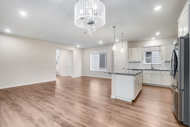 Foto del edificio - Beautiful 4 Bed, 3 Bath Rental Home in Hillsboro!
