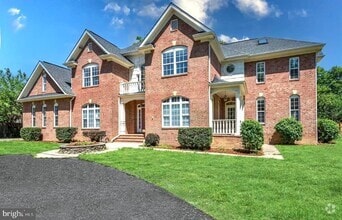 Building Photo - 6614 Quander Rd