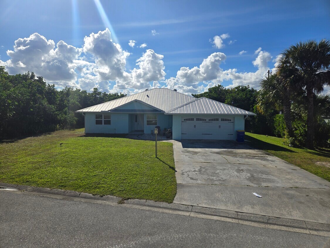 Photo - 9300 SE Eagle Ave (Hobe Sound, FL)