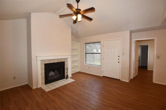 Building Photo - 2805 Jadewood Ct
