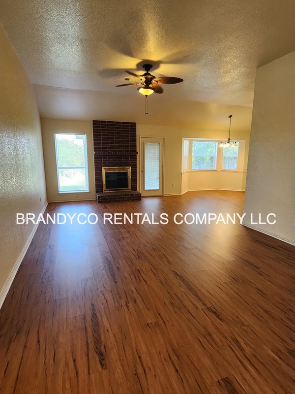 Building Photo - 3214 Rampart Loop