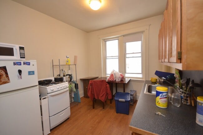 Building Photo - 1377 Commonwealth Ave