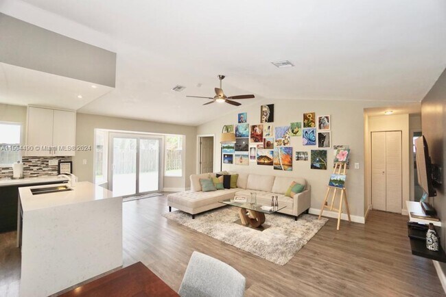 Foto del edificio - 3207 NW 104th Terrace