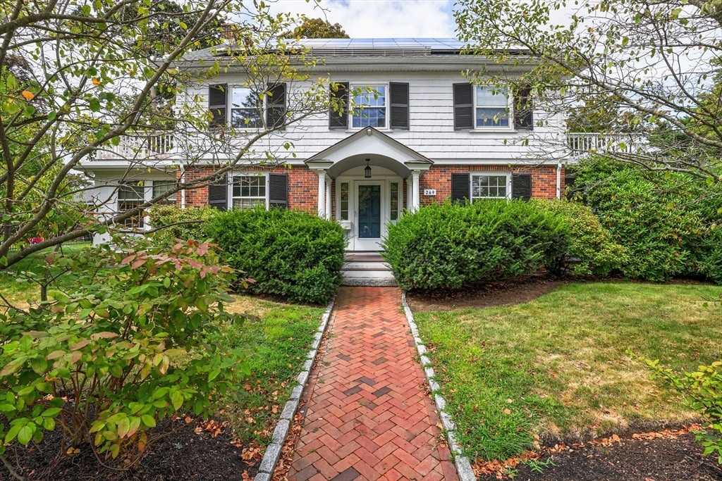 Foto principal - 269 Waltham St
