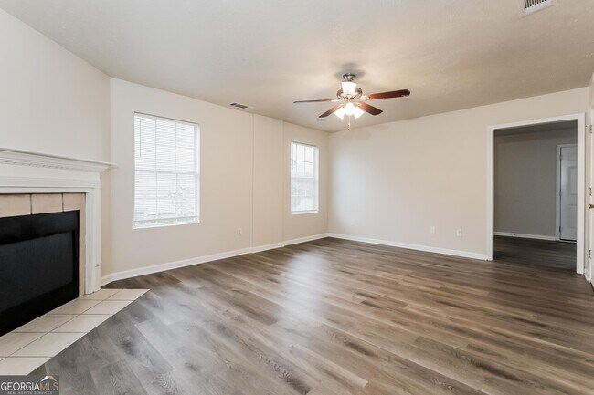 Building Photo - 190 Marsh Glen Dr