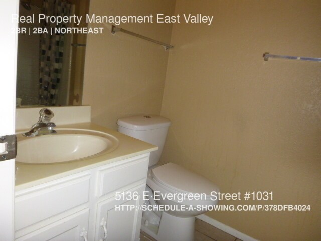 Building Photo - 5136 E Evergreen St