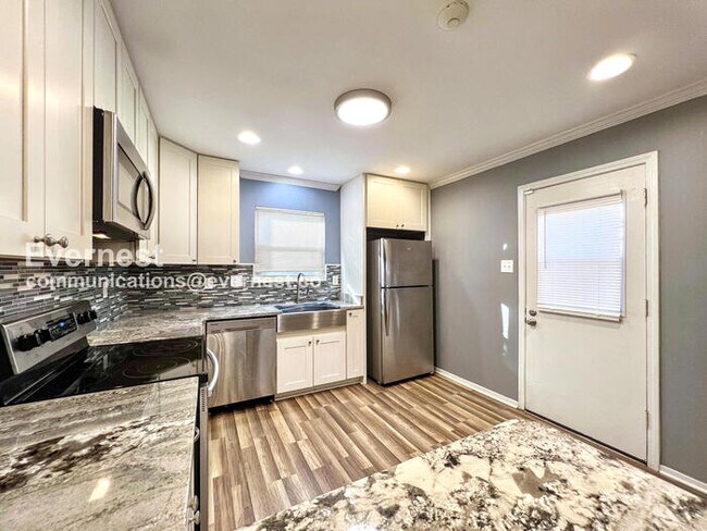 Building Photo - 3539 Galloway Ave