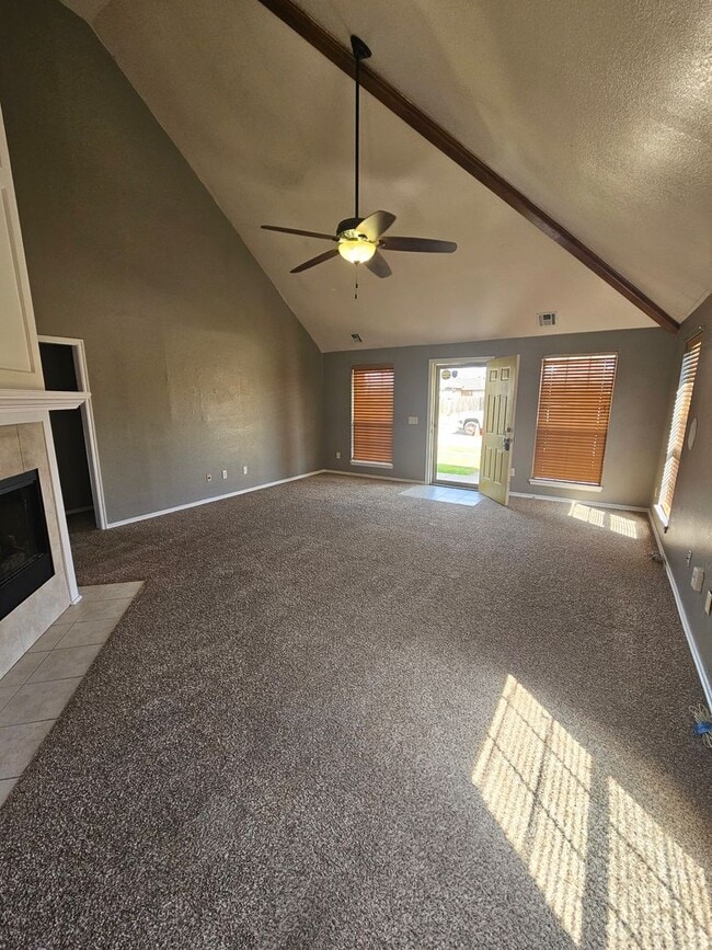 Photo - (4) Bed/(3) Bath in Moore with Storm Shelter! Avail NOW!! House
