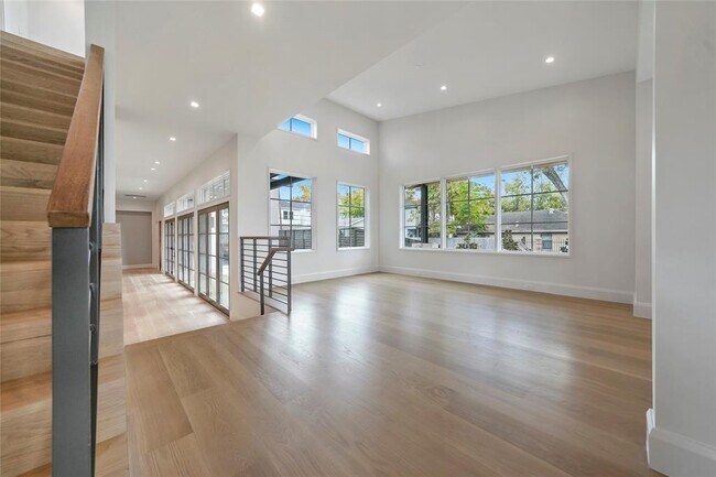 Foto del edificio - 603 E 26th St