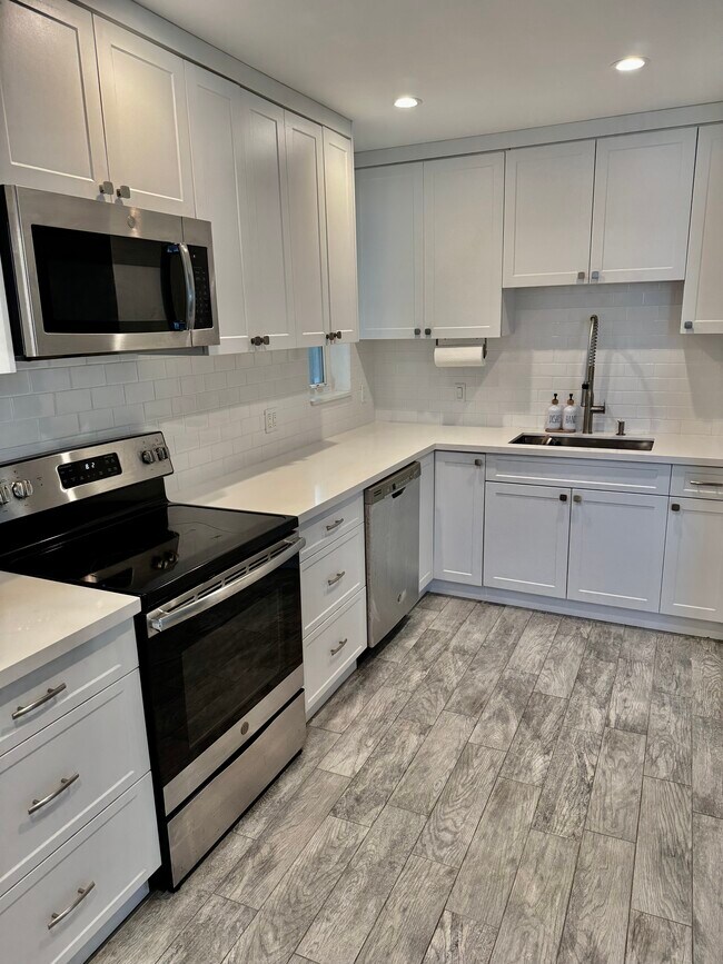 Foto del edificio - 4235 SW 14th St