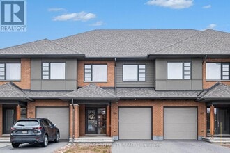 Building Photo - 725 Guardian Grv