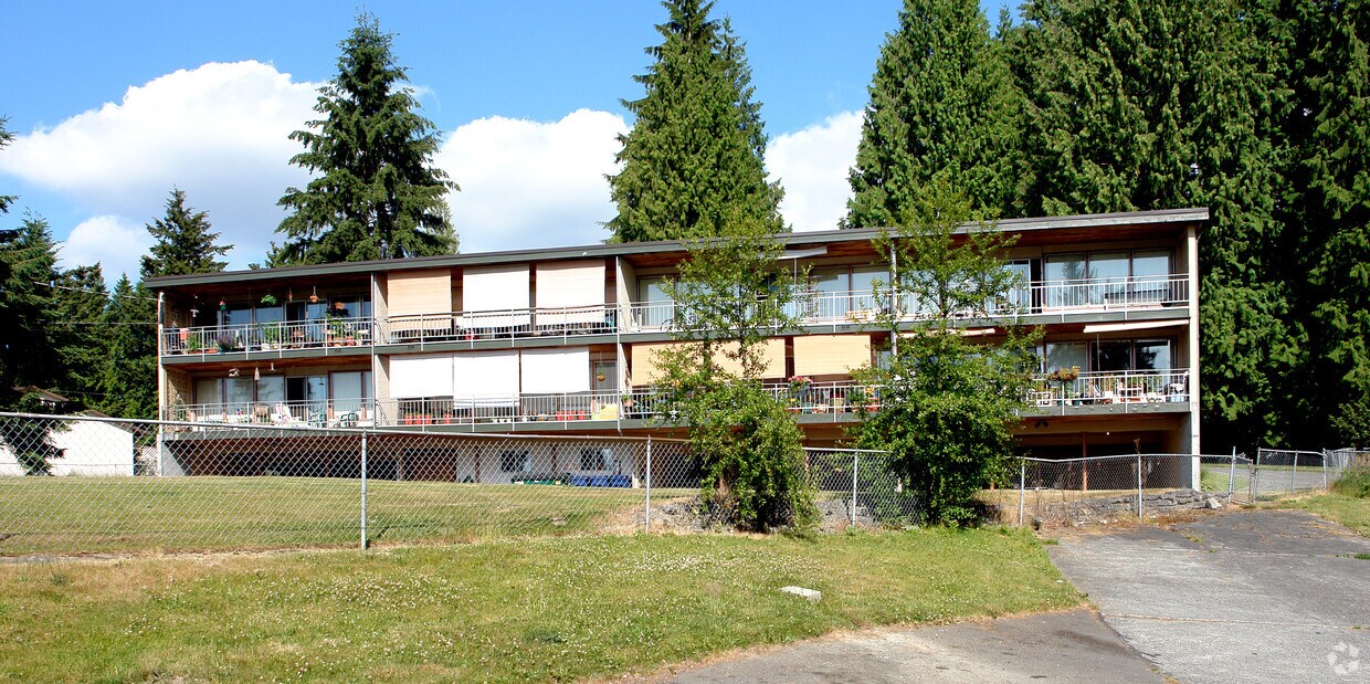 Primary Photo - Lake Stickley Apartments